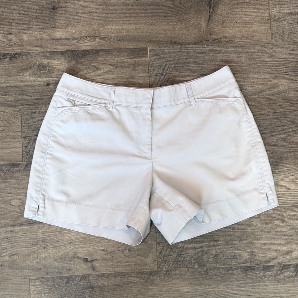 White House Black Market Womens Chino Shorts Light Gray Size 8 Stretch Cotton